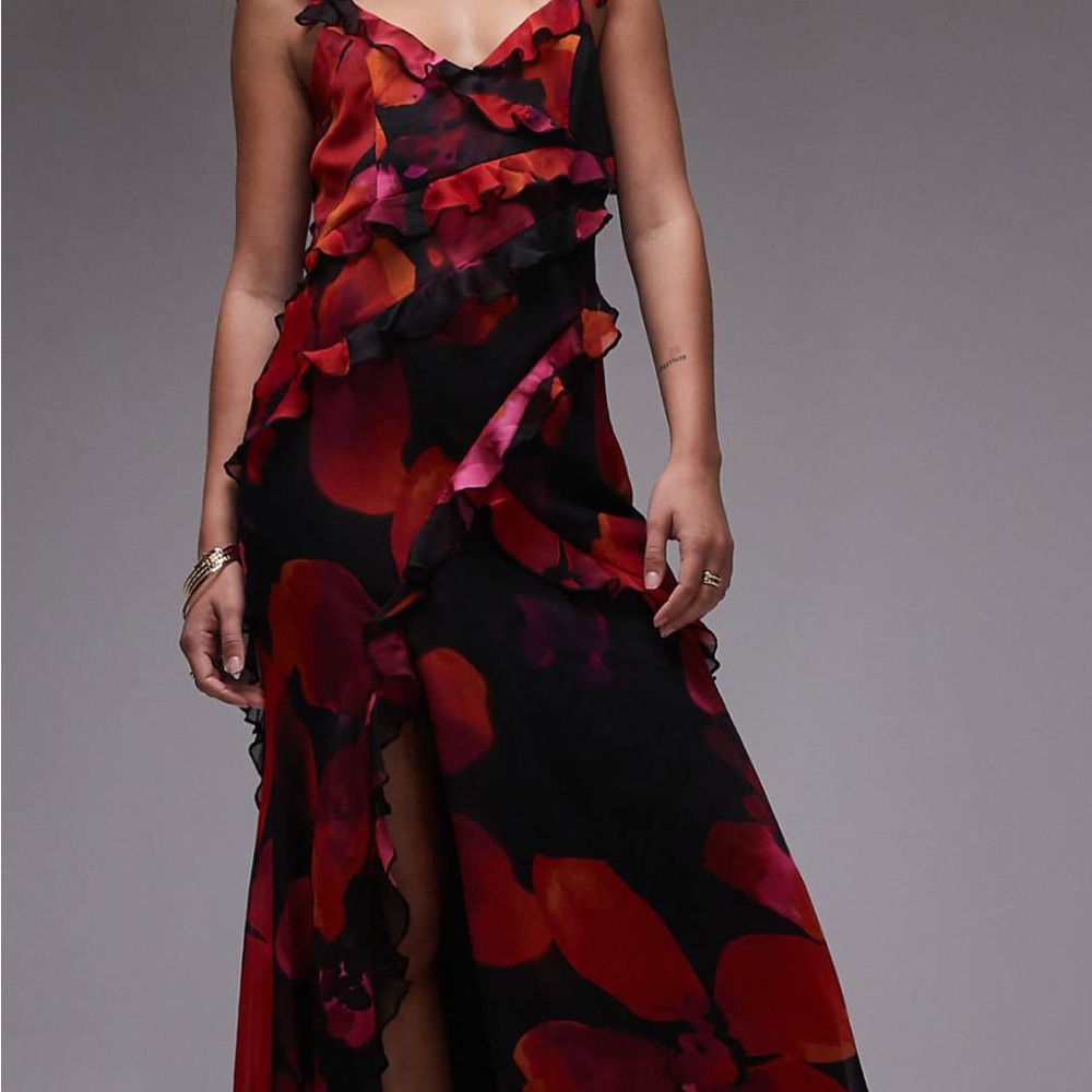 Ruffle maxi dress. Brand new